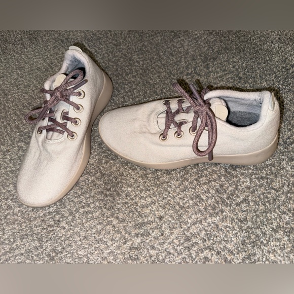 All Birds Wool Women's Runner Mizzles - Ginseng (Beige Sole) - Picture 6 of 9